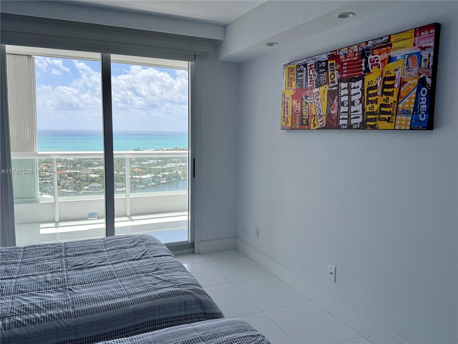 SOUTH TOWER AT THE POINT - Residential