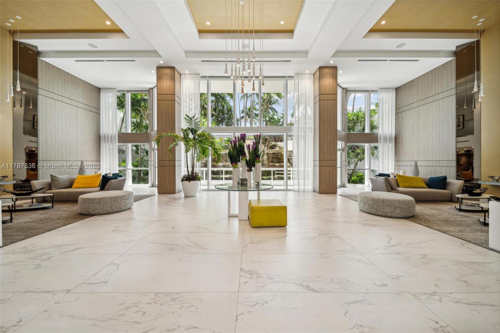 SOUTH TOWER AT THE POINT - Residential