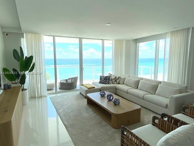 APOGEE BEACH CONDOMINIUM - Residential