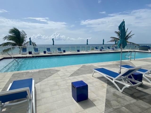 APOGEE BEACH CONDOMINIUM - Residential