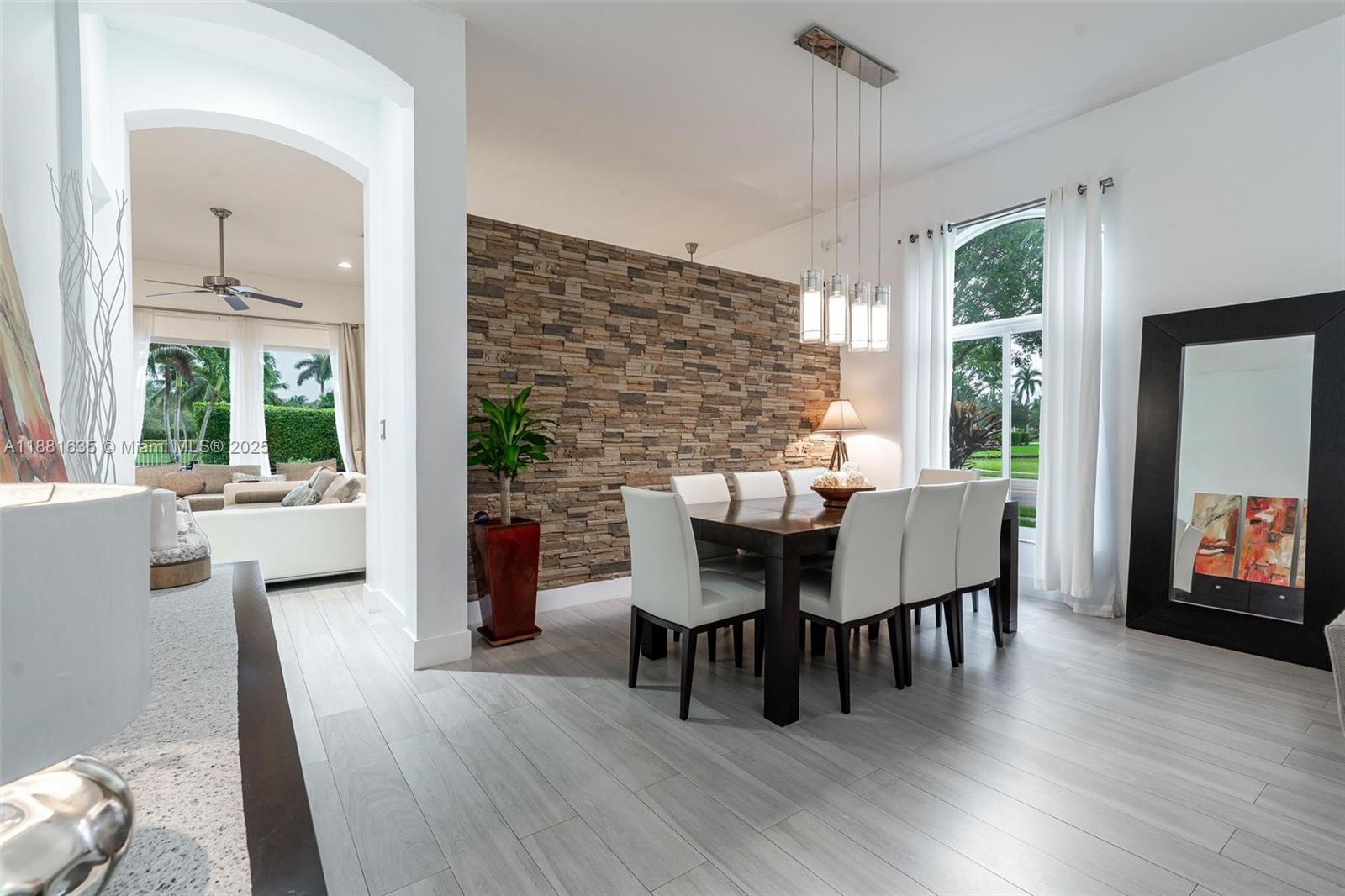 PEMBROKE FALLS - Residential