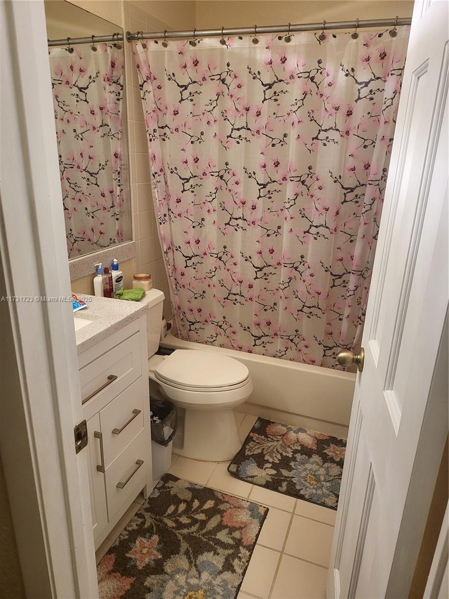 PEMBROKE POINTE - Residential