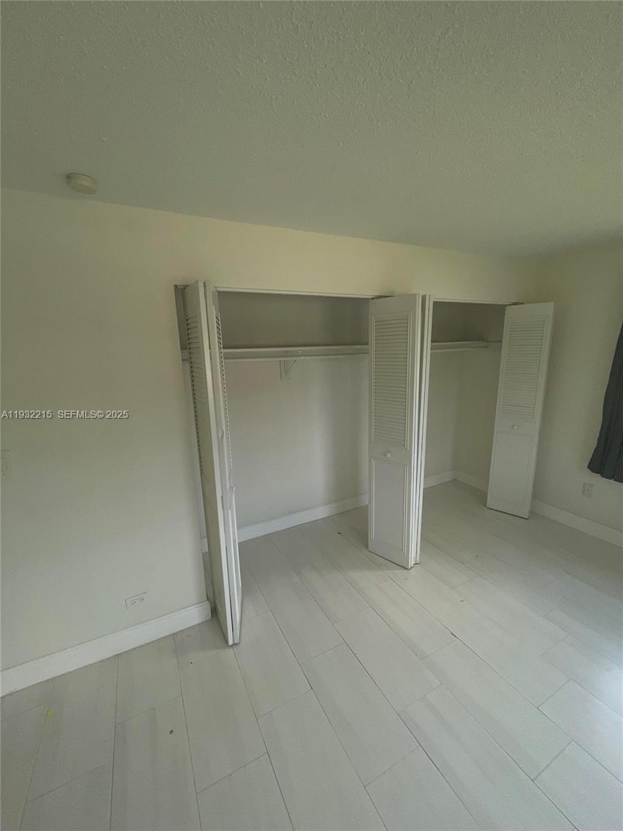 GRANDA DADELAND CONDO - Residential