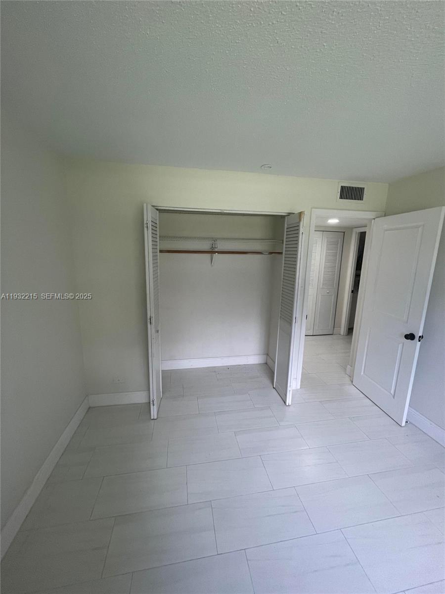 GRANDA DADELAND CONDO - Residential