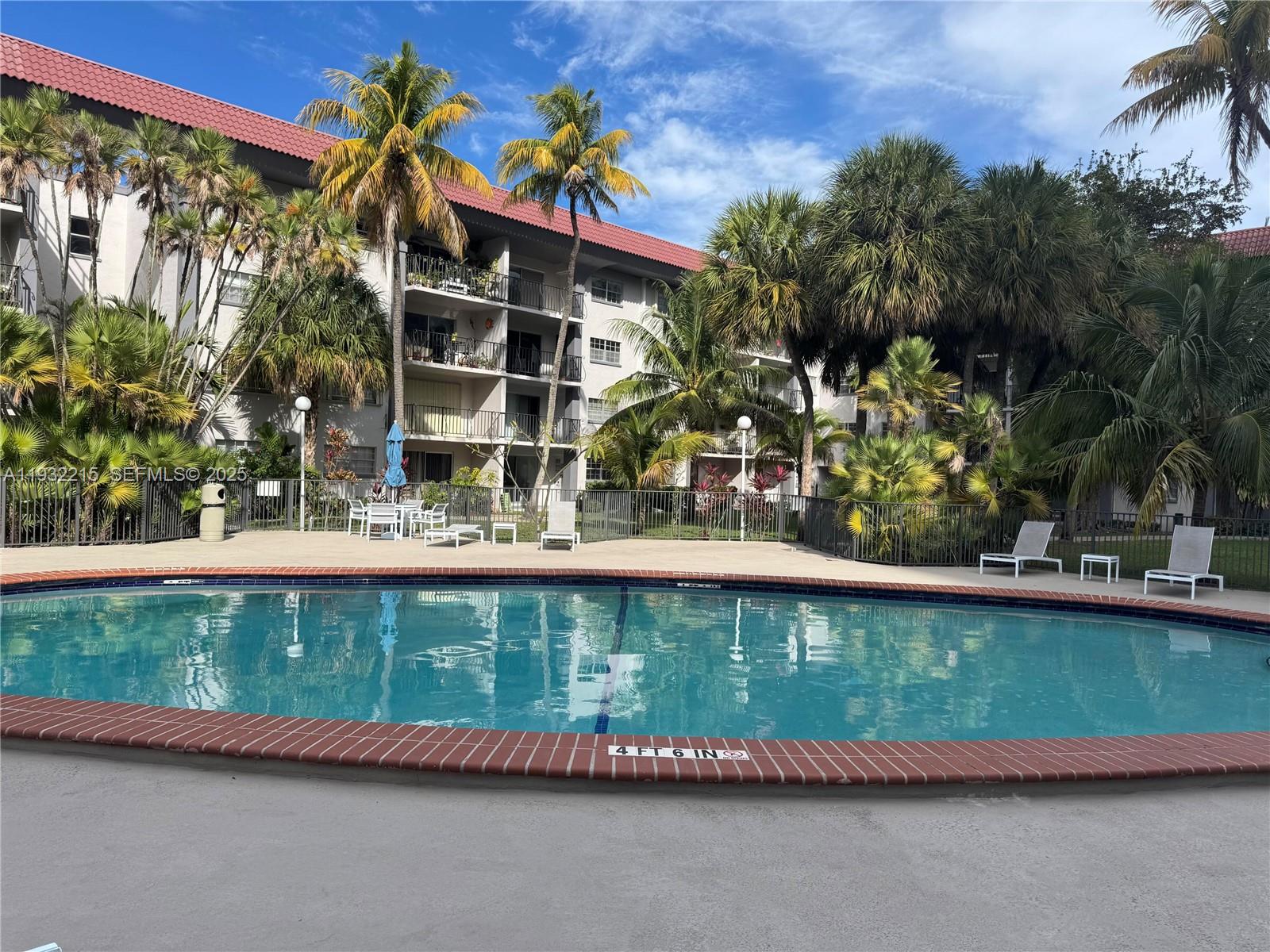 GRANDA DADELAND CONDO - Residential