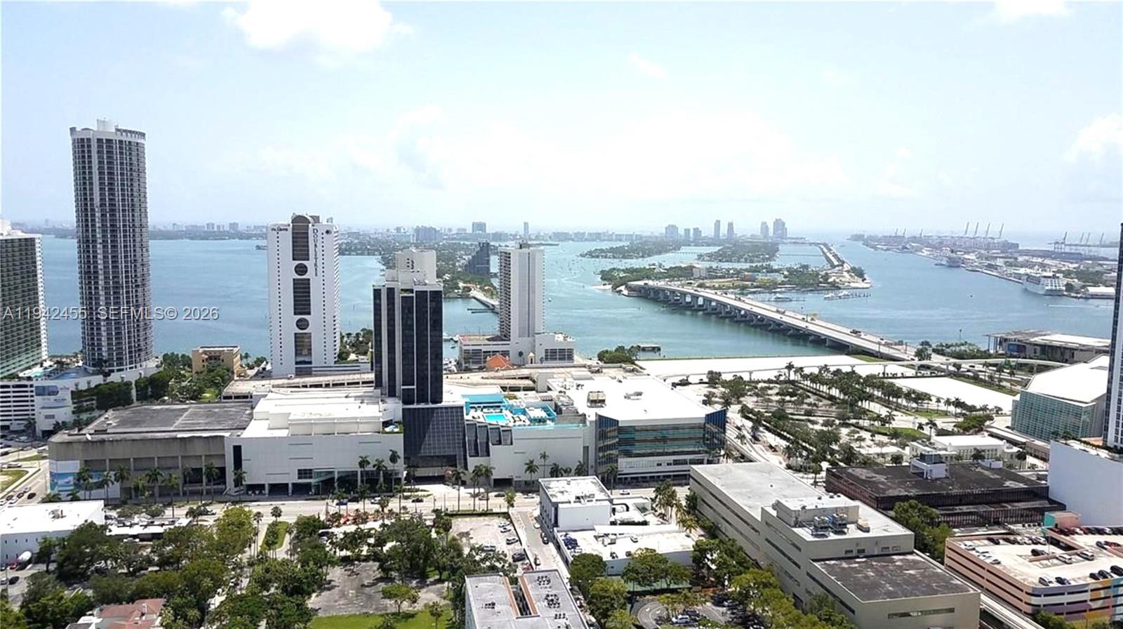 CANVAS CONDO - Residential