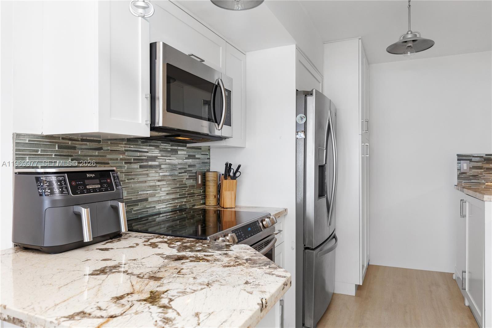 QUADOMAIN TOWER I AND IV - Residential