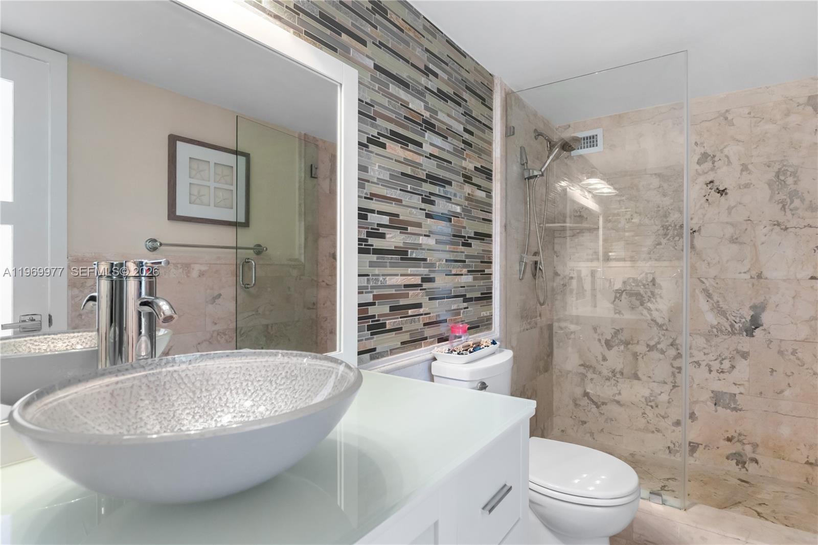 QUADOMAIN TOWER I AND IV - Residential