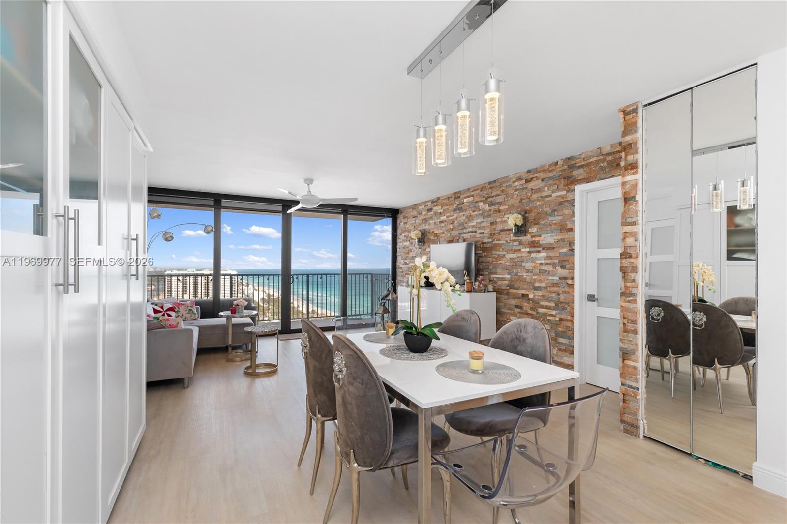 QUADOMAIN TOWER I AND IV - Residential