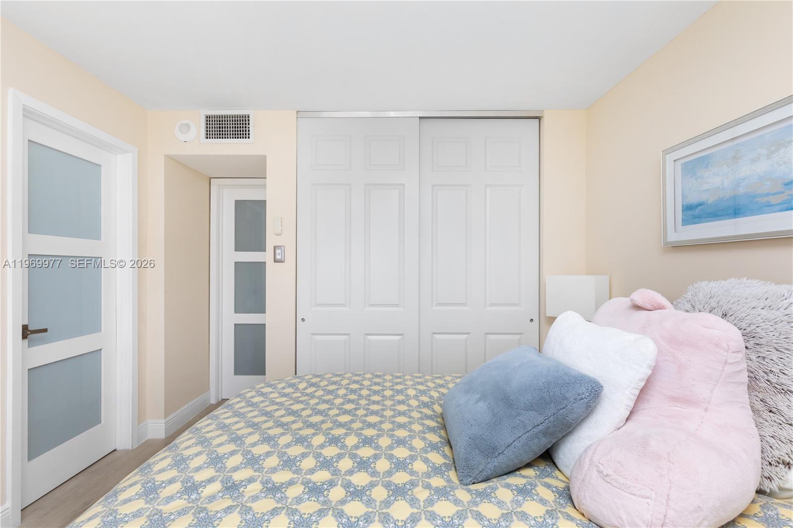 QUADOMAIN TOWER I AND IV - Residential