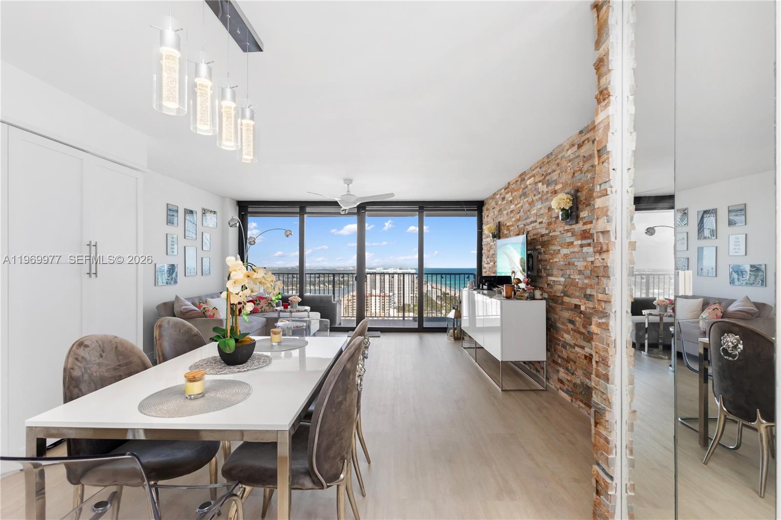 QUADOMAIN TOWER I AND IV - Residential