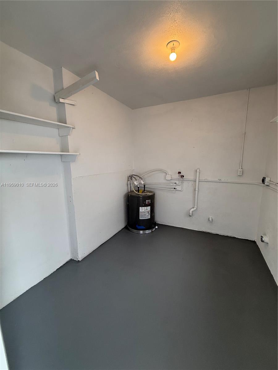 MONROE HEIGHTS - Residential Lease