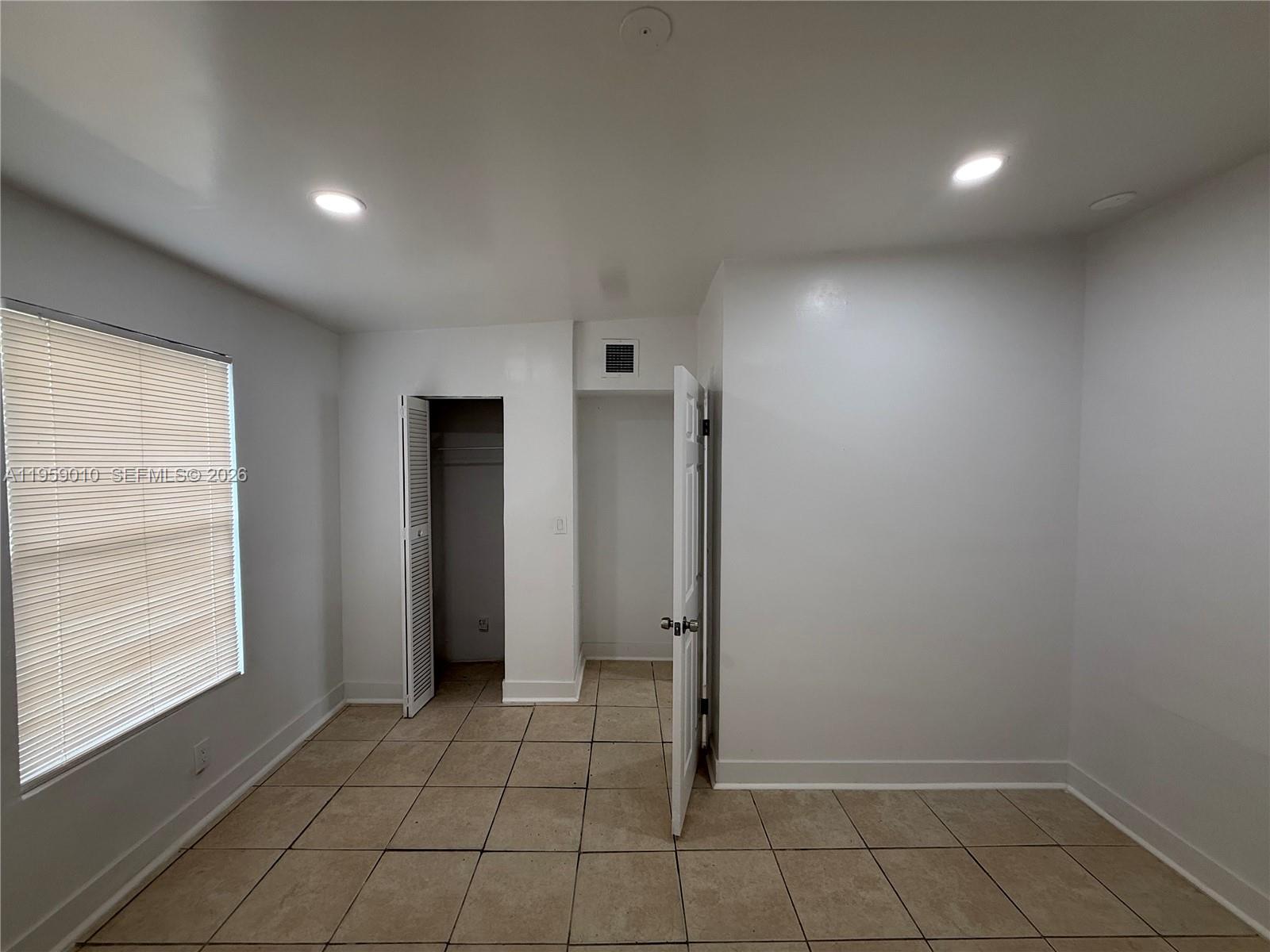 MONROE HEIGHTS - Residential Lease