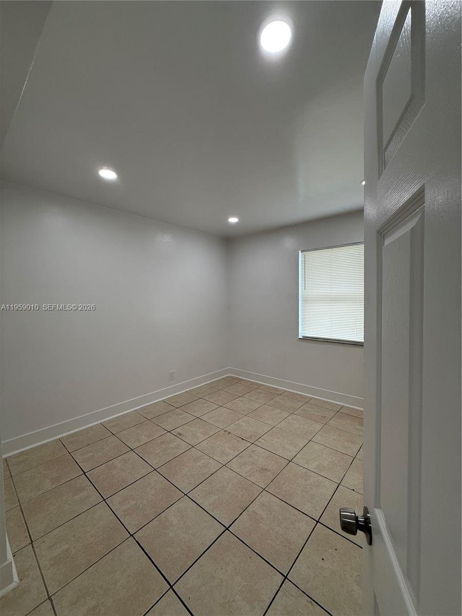 MONROE HEIGHTS - Residential Lease