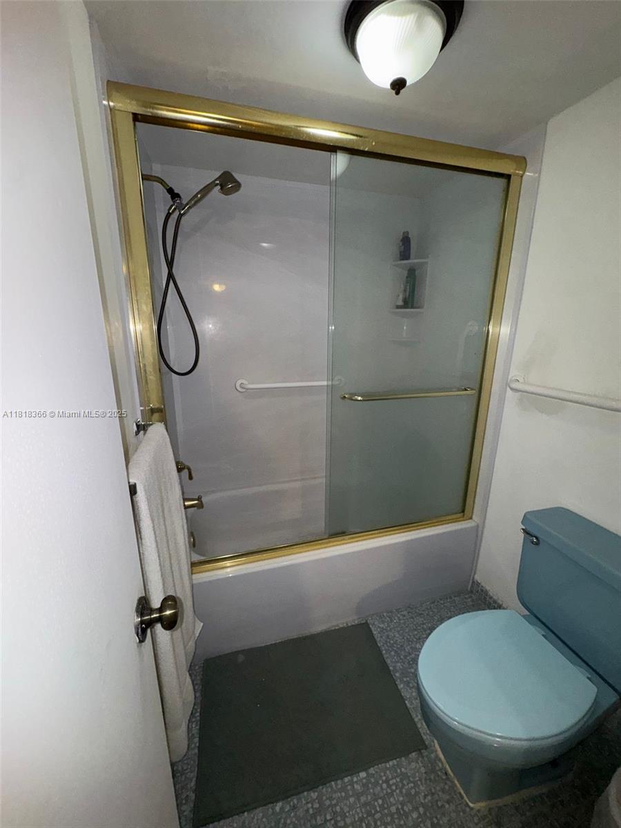 DEL PRADO CONDO - Residential