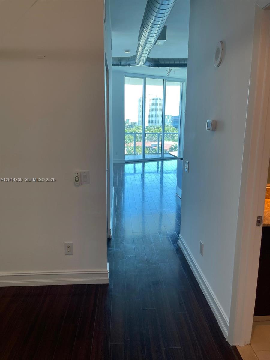 UPTOWN MARINA LOFTS CONDO - Residential