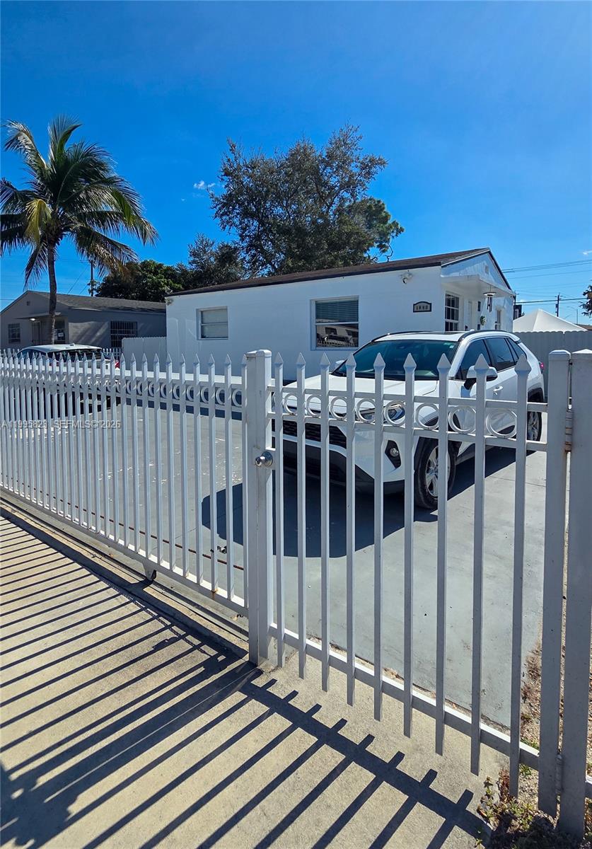 OPA LOCKA PLAT NO 3 REV - Residential