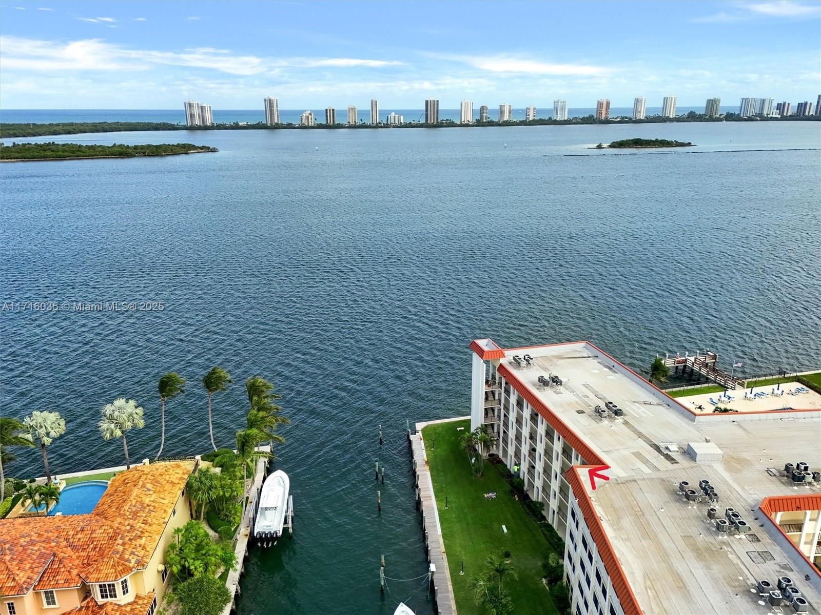 PARADISE HARBOUR CONDO - Residential