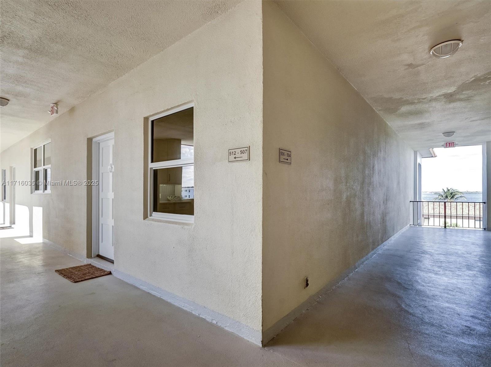 PARADISE HARBOUR CONDO - Residential