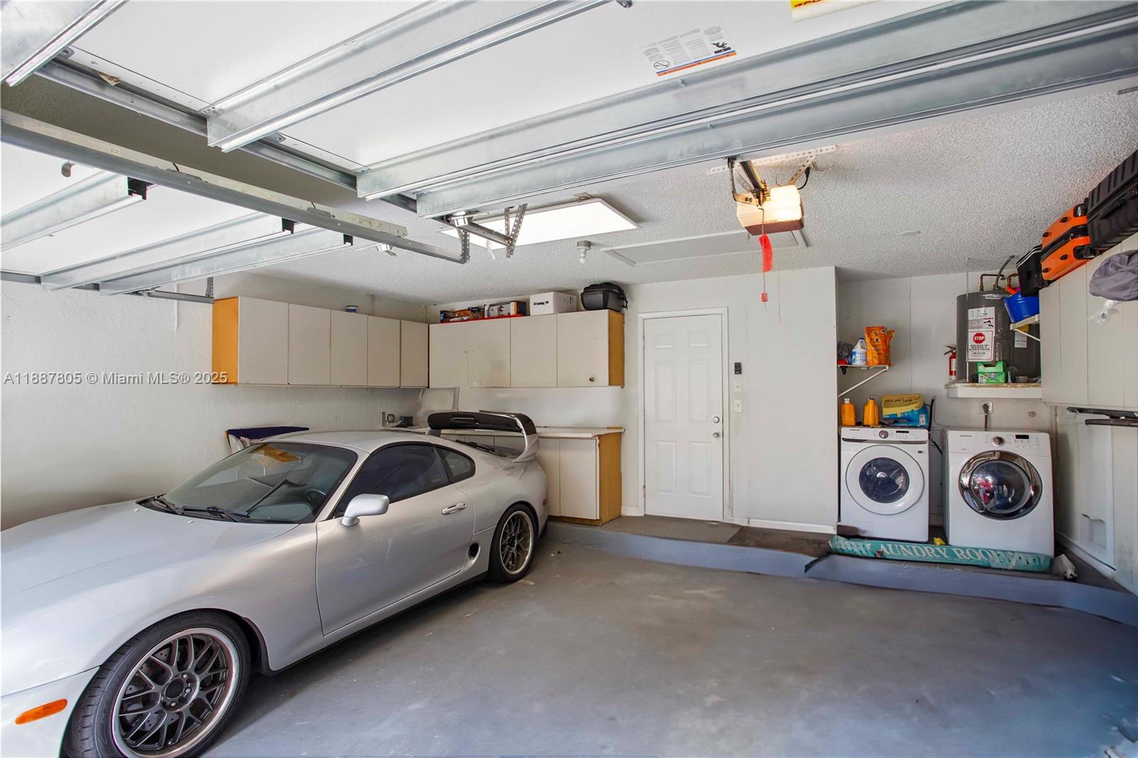 CHAPEL TRAIL REPLAT - Residential Lease
