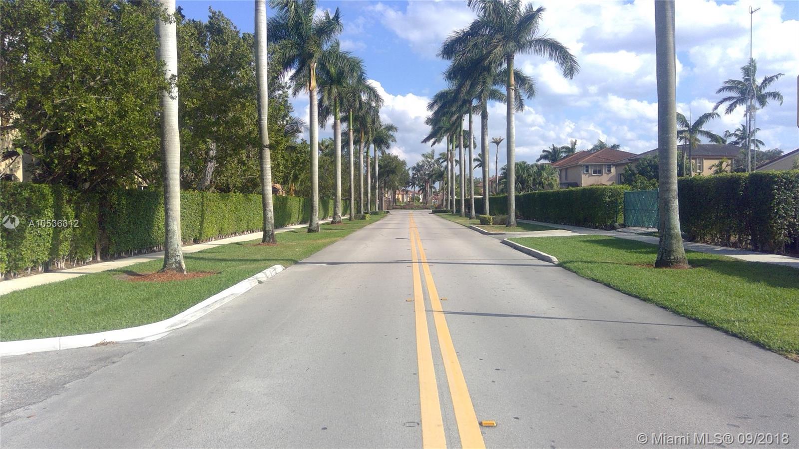 SANTORINI AT VIZCAYA - Residential