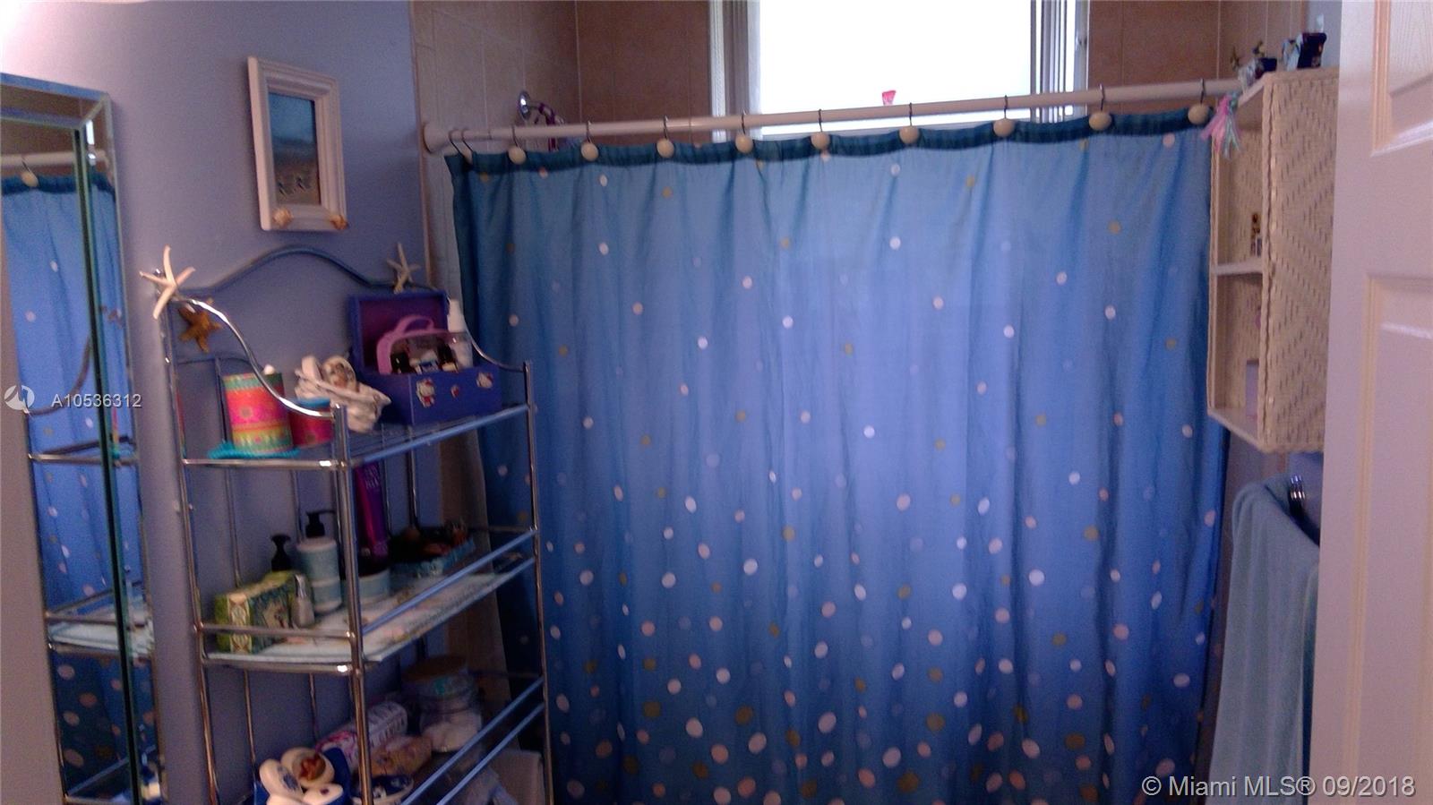 SANTORINI AT VIZCAYA - Residential