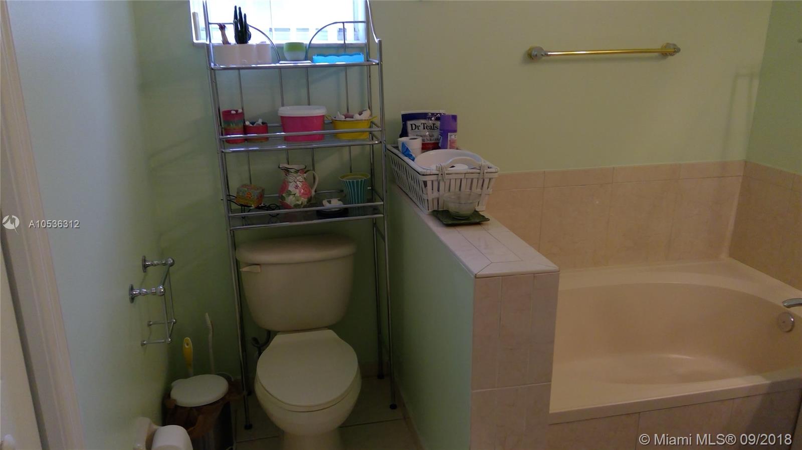 SANTORINI AT VIZCAYA - Residential