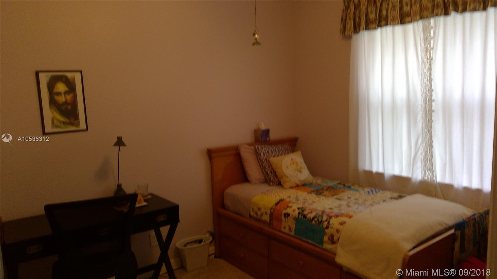 SANTORINI AT VIZCAYA - Residential