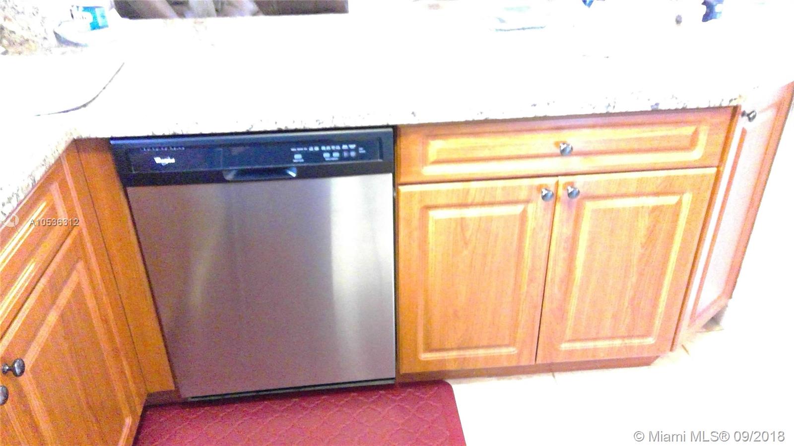 SANTORINI AT VIZCAYA - Residential