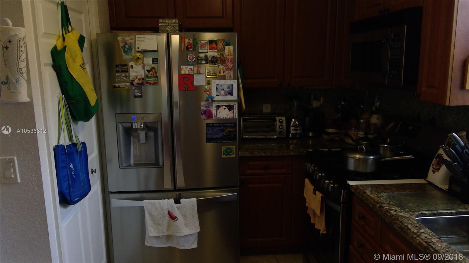 SANTORINI AT VIZCAYA - Residential