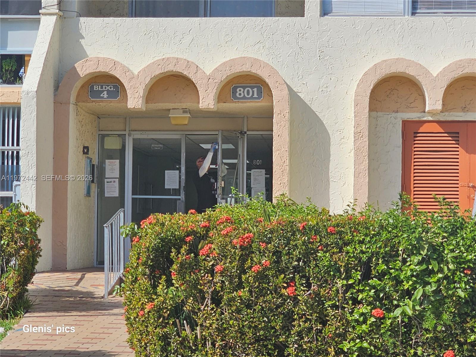 801 Three Islands Blvd 218