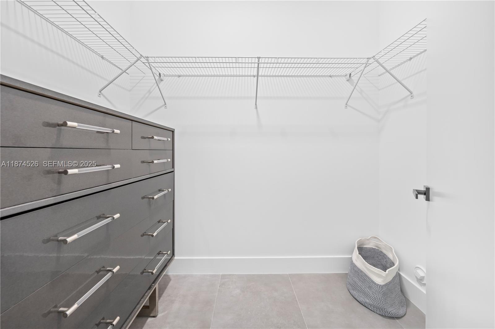 HARRISONS - Residential