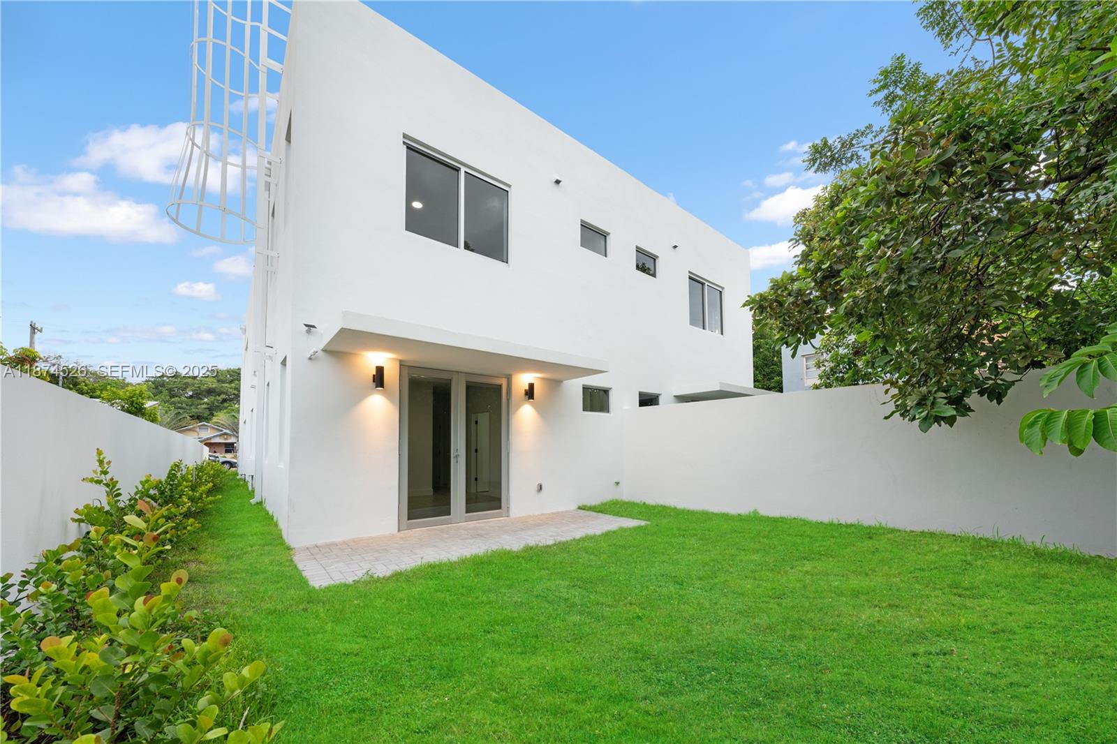 HARRISONS - Residential