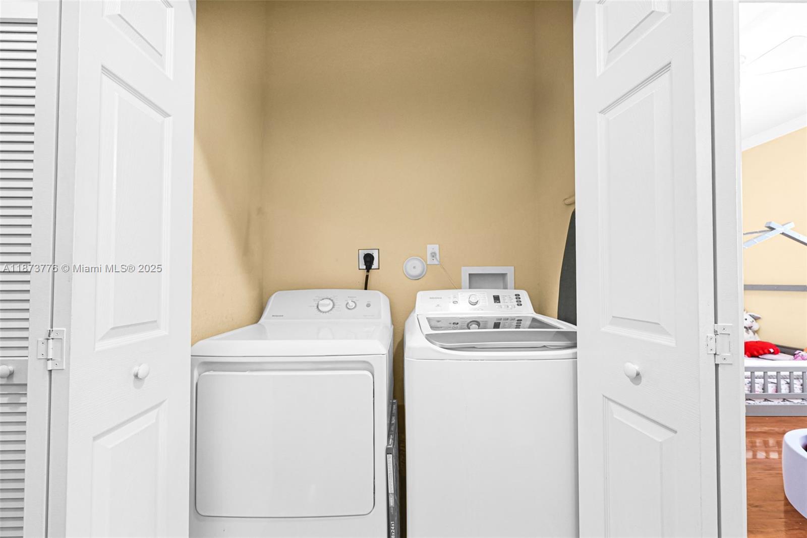 SILVER PALM EAST SEC THRE - Residential