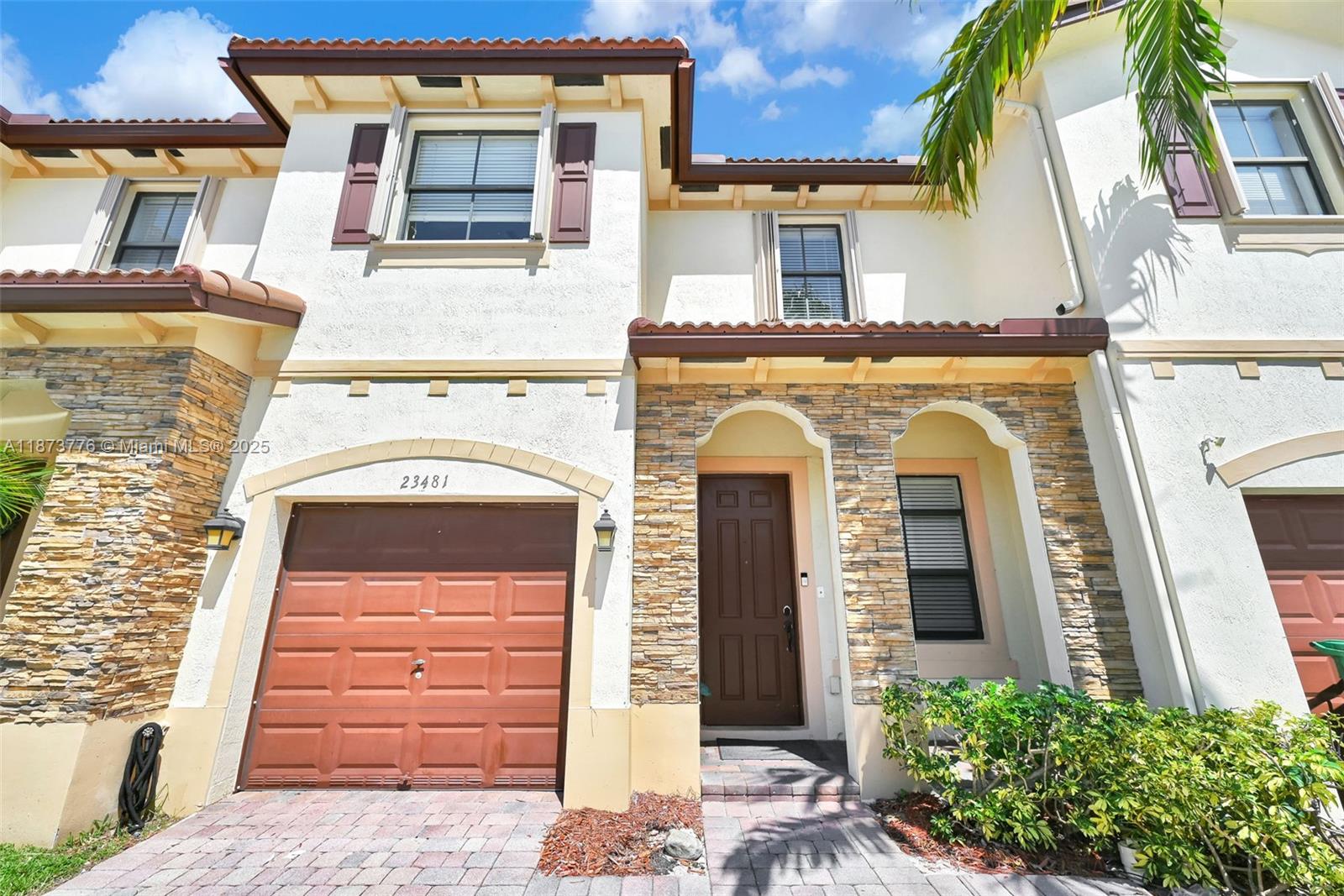 SILVER PALM EAST SEC THRE - Residential