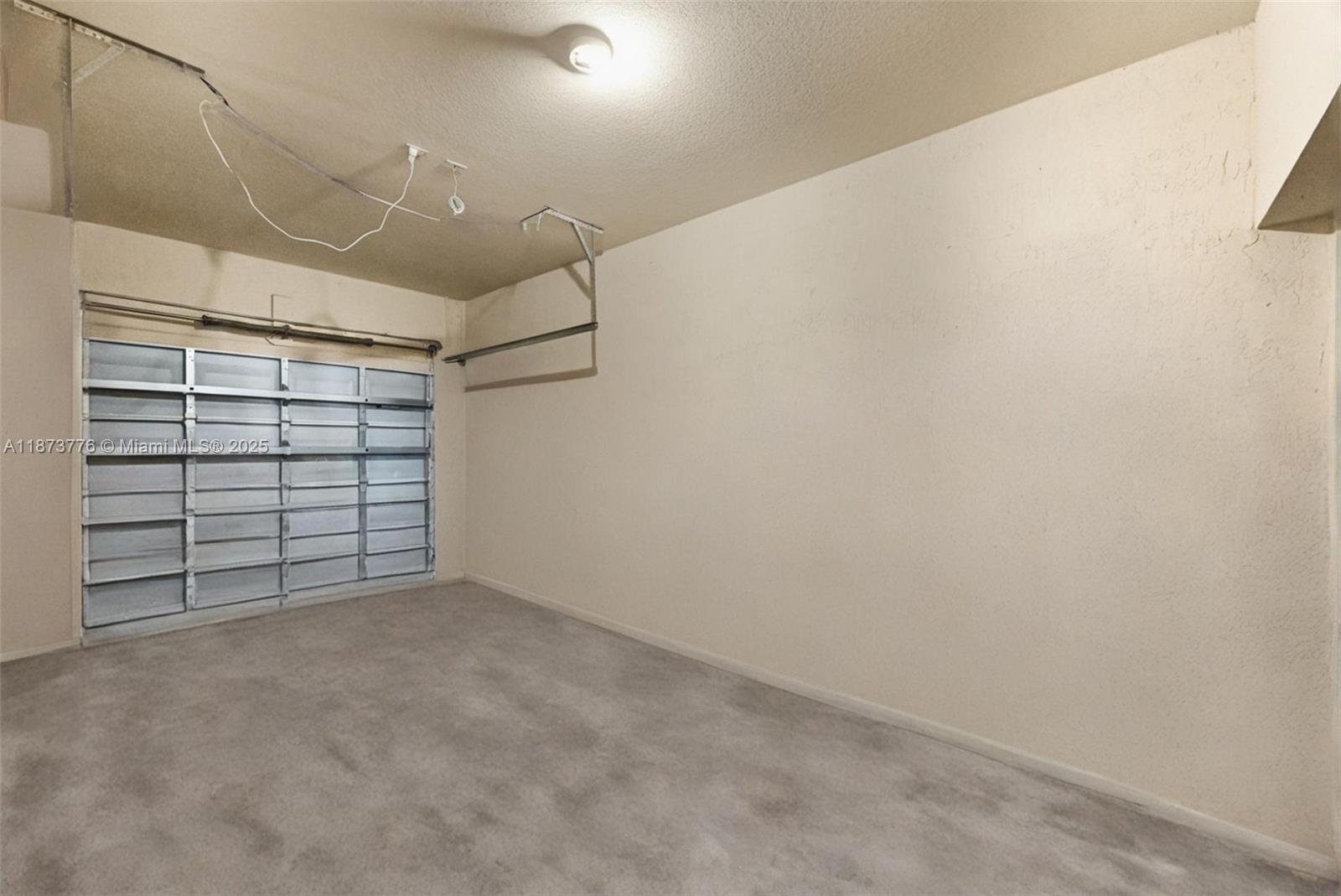 SILVER PALM EAST SEC THRE - Residential