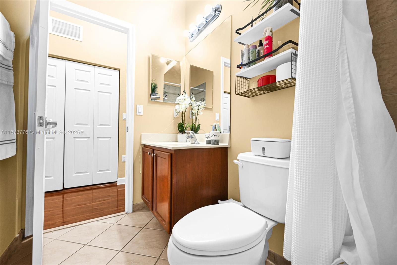 SILVER PALM EAST SEC THRE - Residential