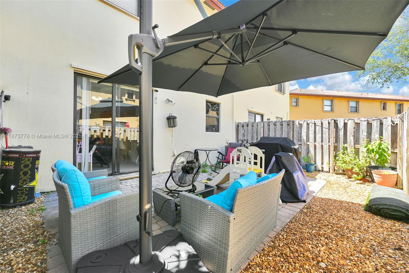 SILVER PALM EAST SEC THRE - Residential