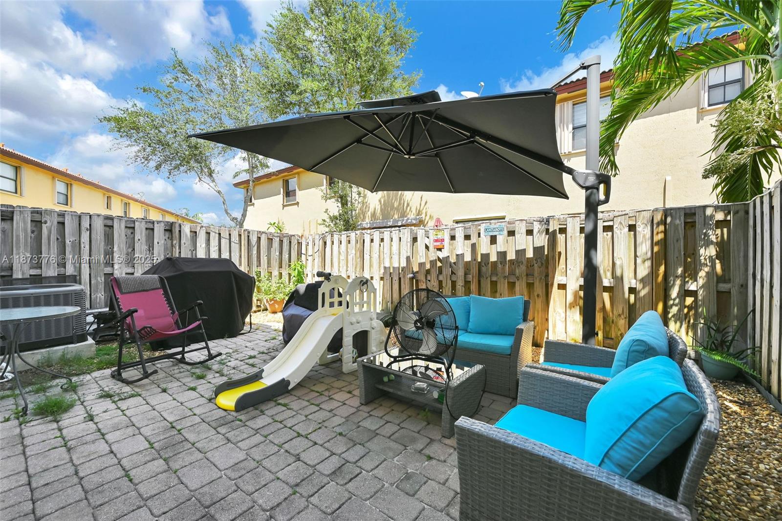 SILVER PALM EAST SEC THRE - Residential