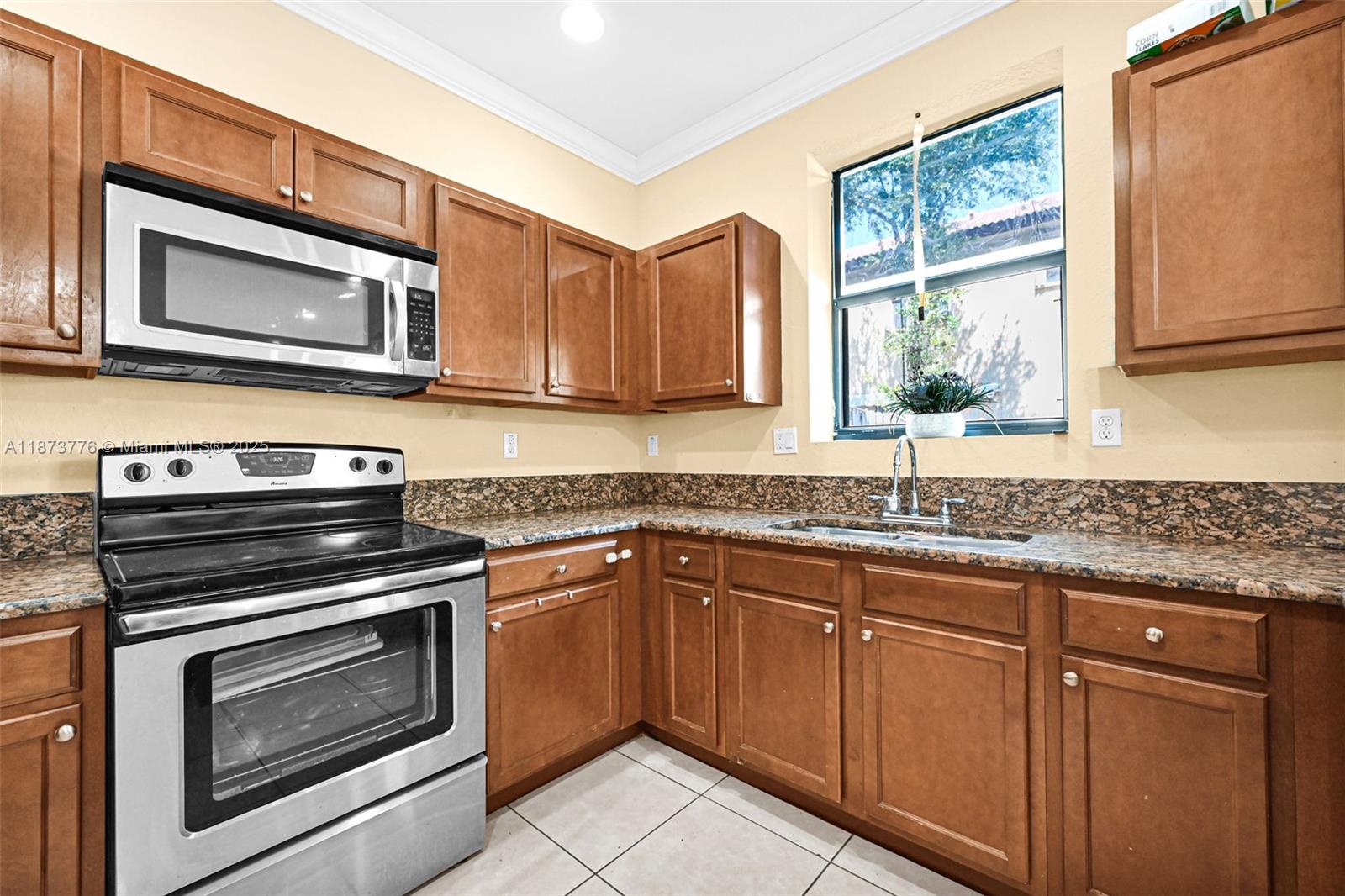 SILVER PALM EAST SEC THRE - Residential