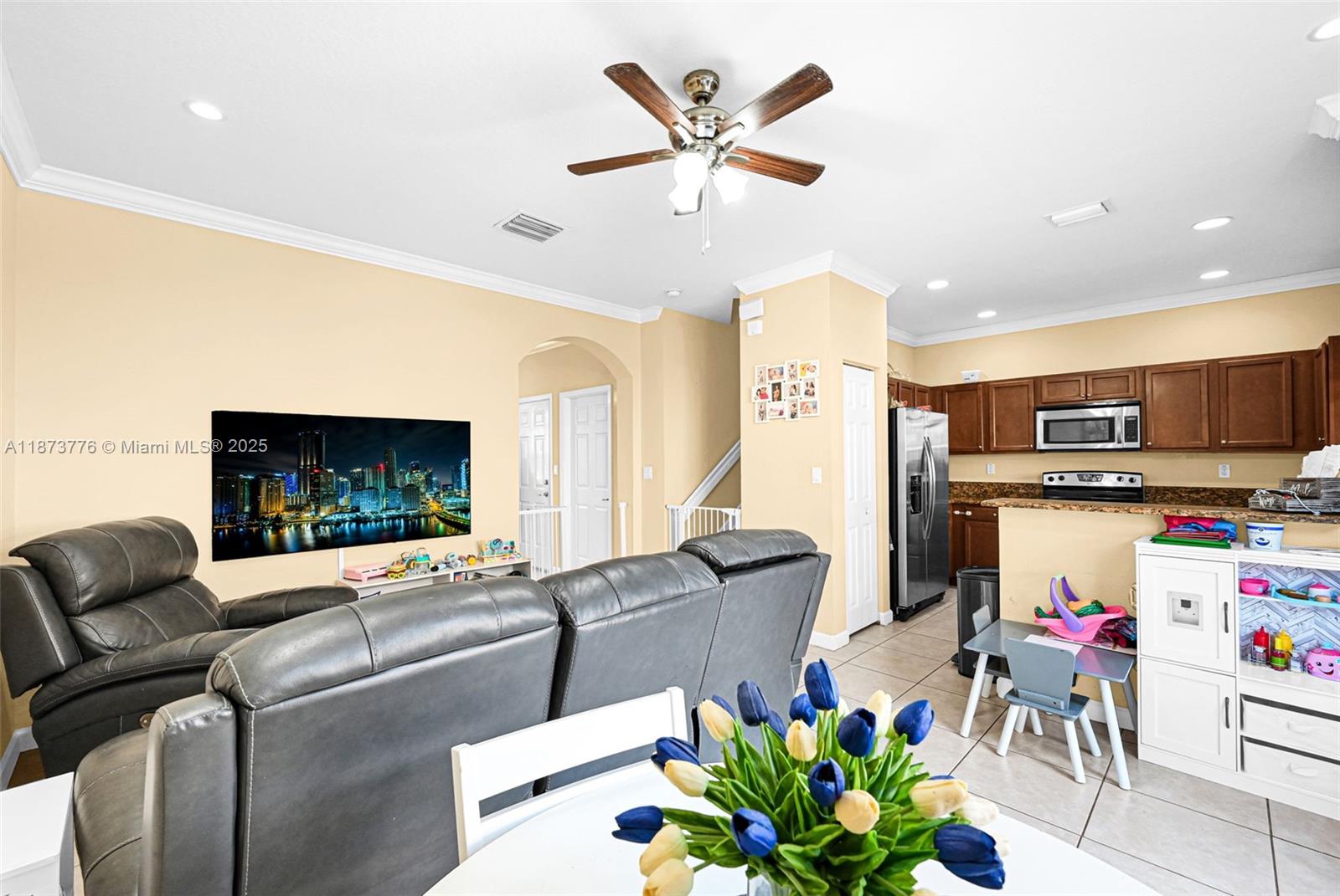 SILVER PALM EAST SEC THRE - Residential