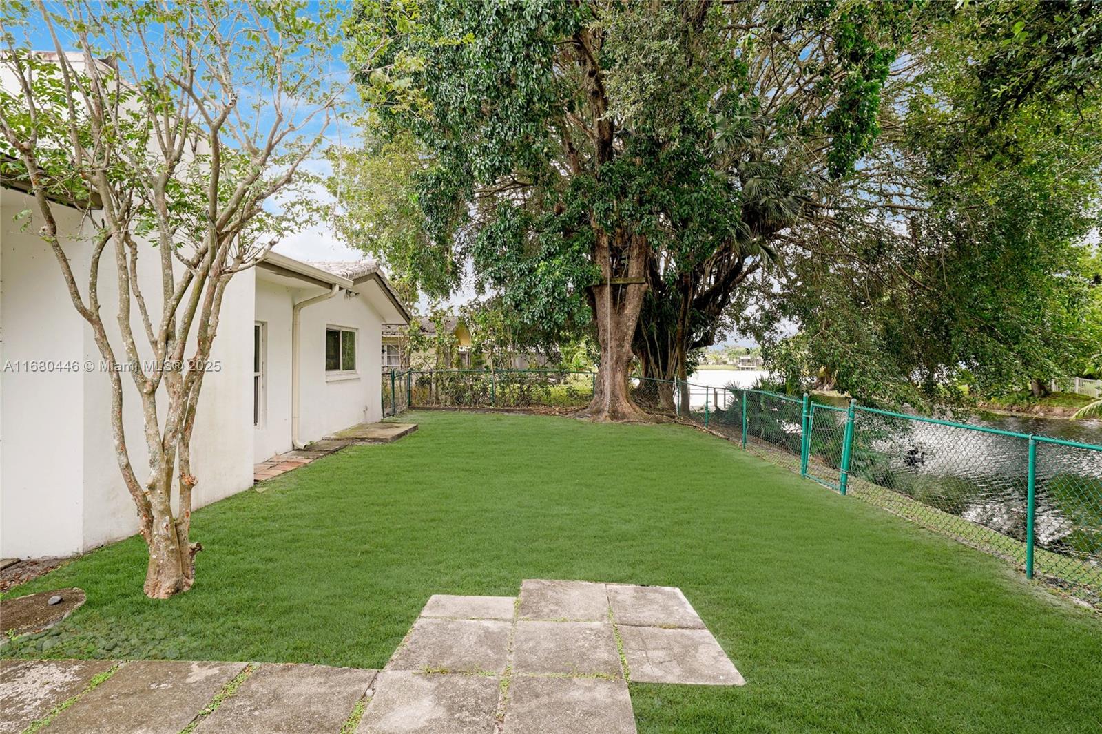 PALM AIRE VILLAGE 2ND SEC - Residential
