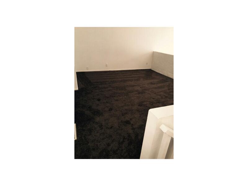 VENETIAN GARDENS - Residential Lease