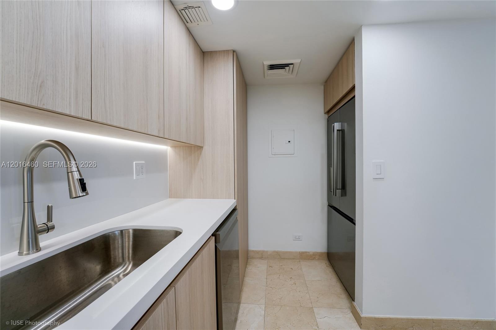 BRICKELL TOWNHOUSE CONDO - Residential Lease