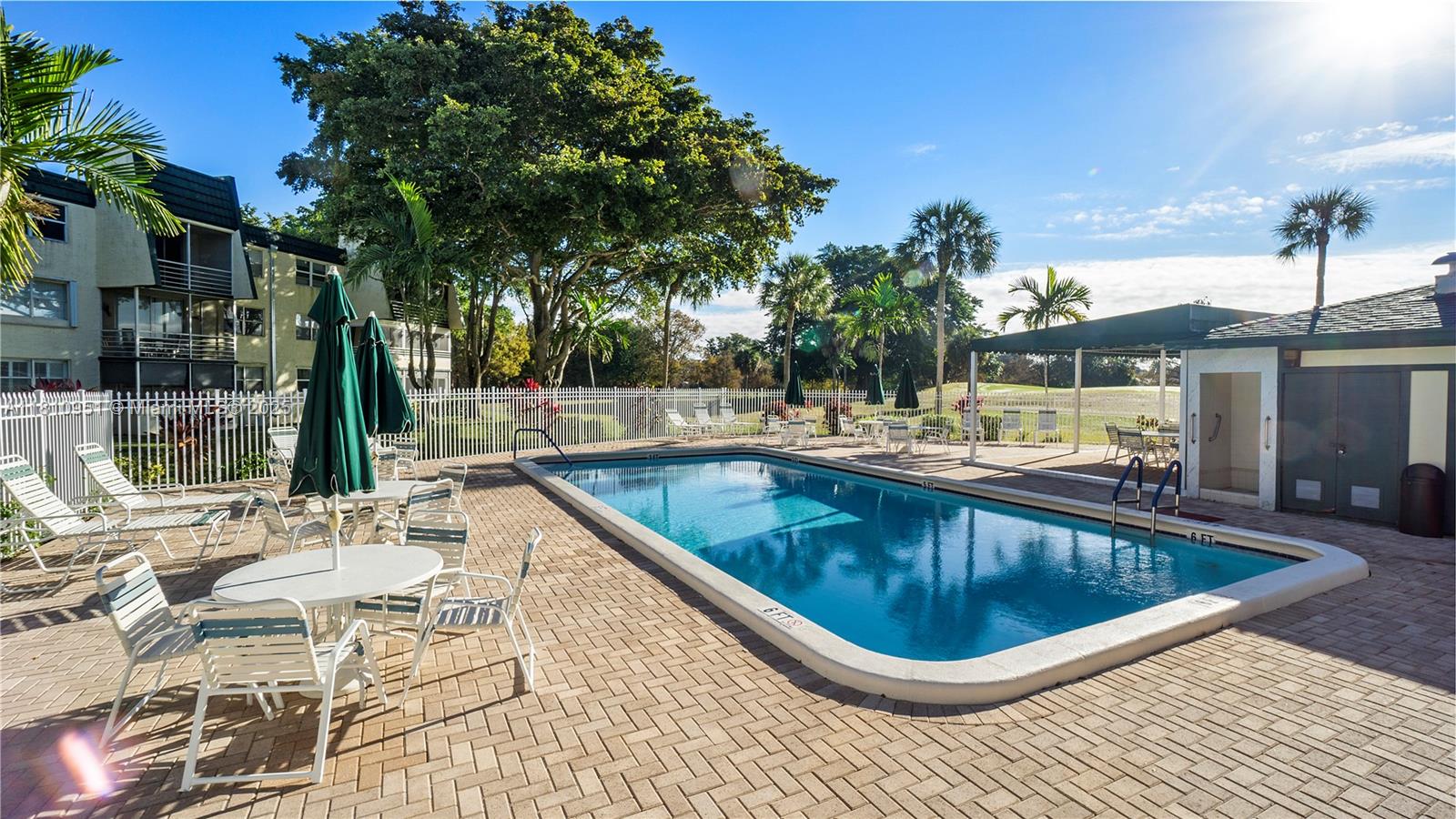 LIME BAY CONDOMINIUM 5 - Residential