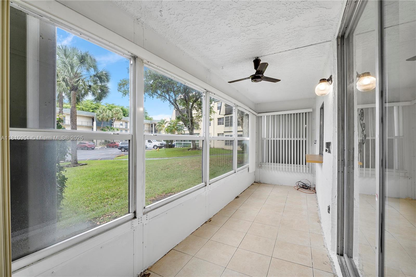 LIME BAY CONDOMINIUM 5 - Residential