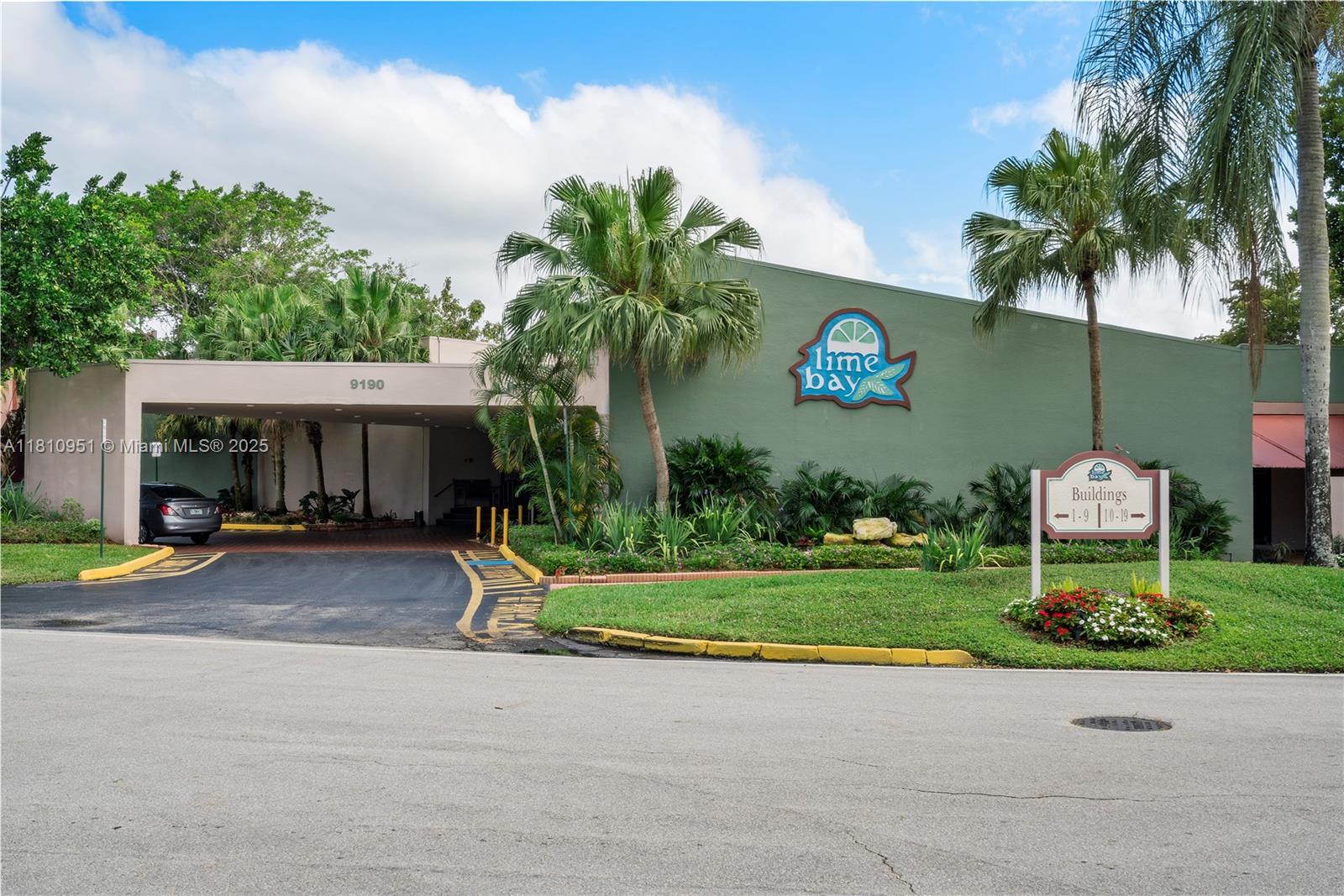 LIME BAY CONDOMINIUM 5 - Residential