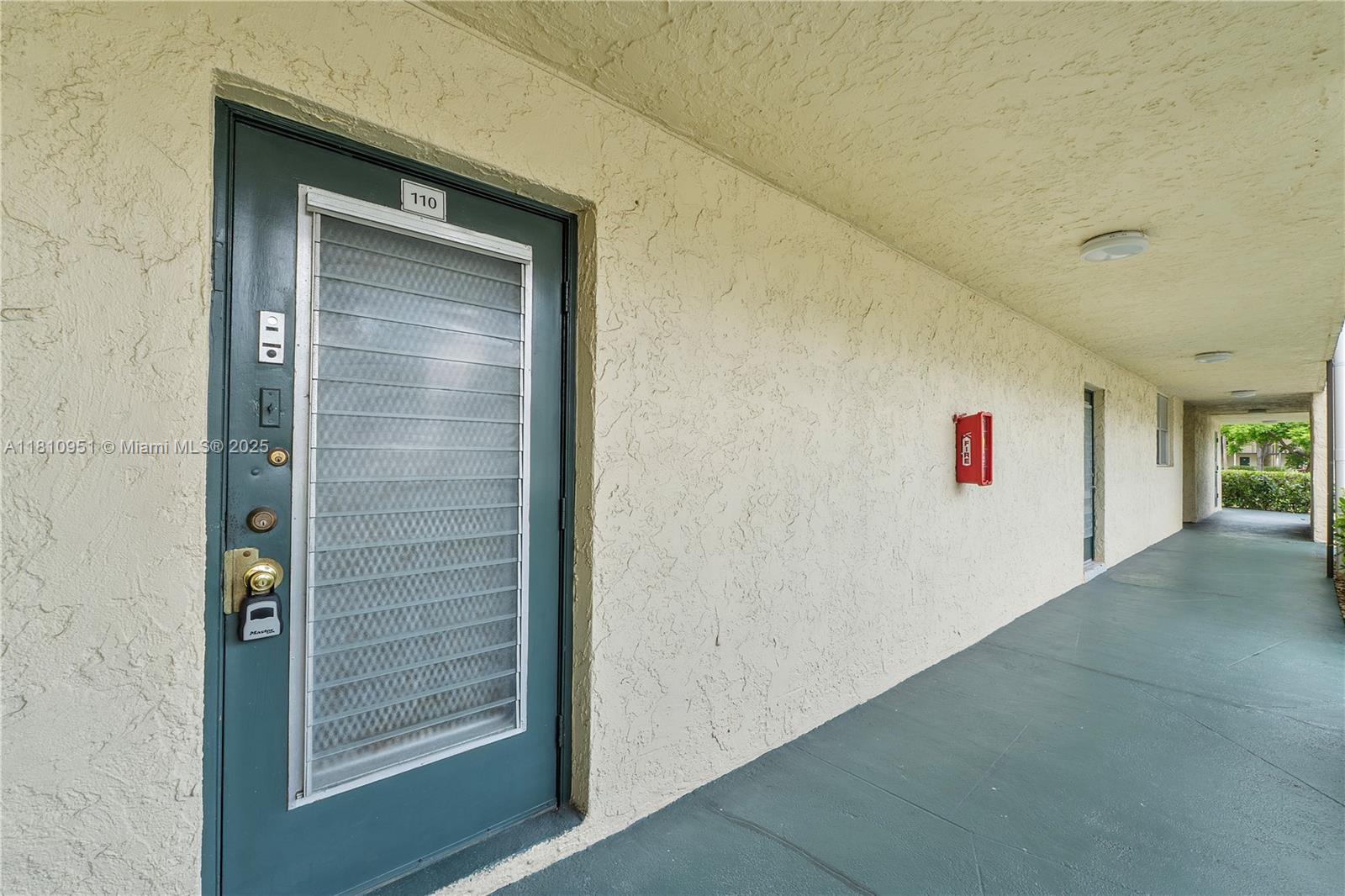 LIME BAY CONDOMINIUM 5 - Residential