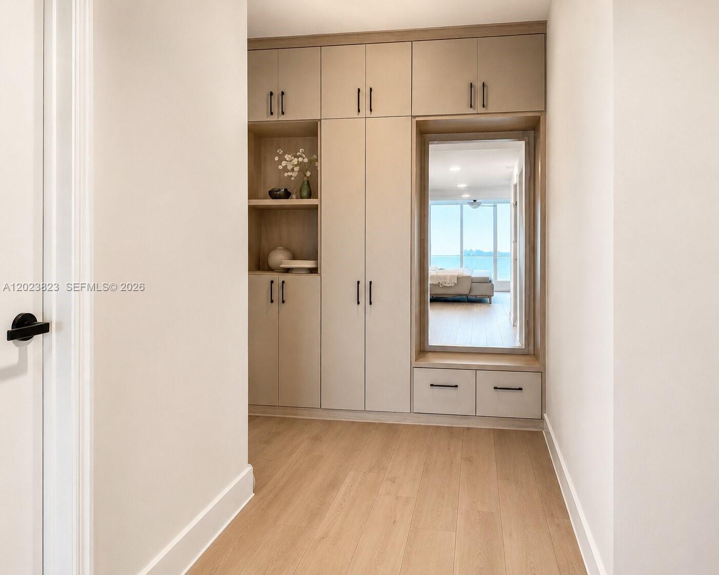 THE OAKS I CONDO - Residential Lease
