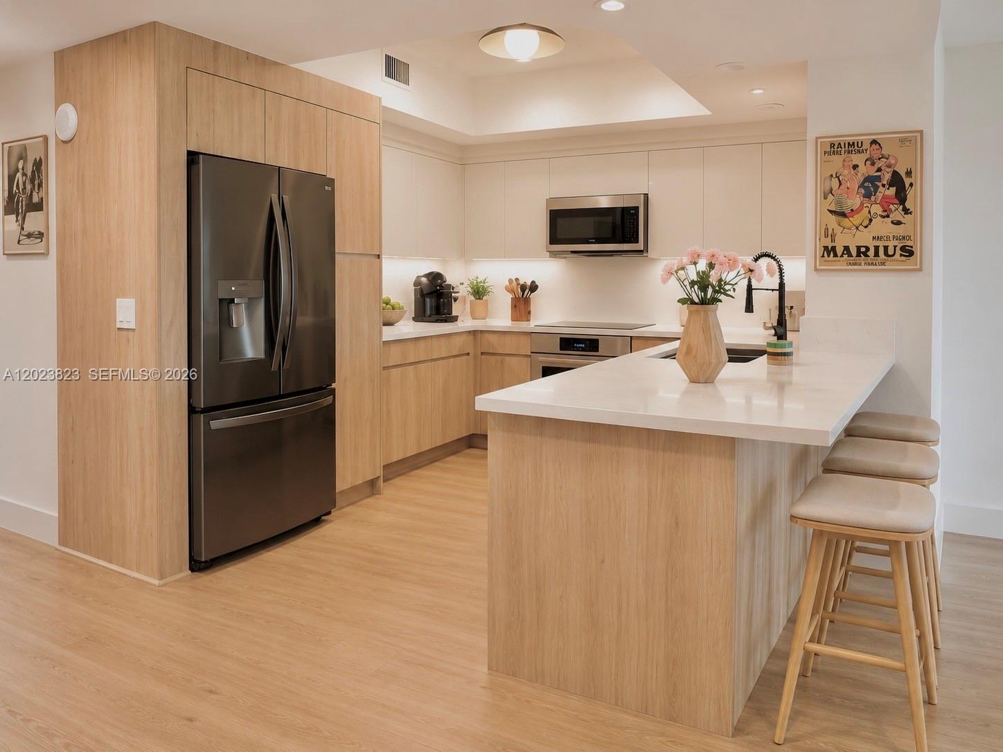THE OAKS I CONDO - Residential Lease